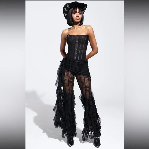 AKIRA RUFFLE QUEEN LACE SKIRTED LEGGING Size MM - Picture 3 of 3